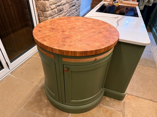 Luxury bespoke kitchen islands - bespoke,
